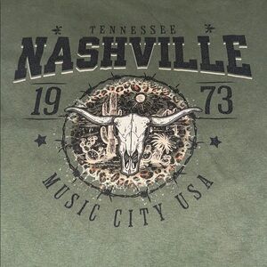 Nashville Music society Graphic Olive Green T-Shirt ladies M